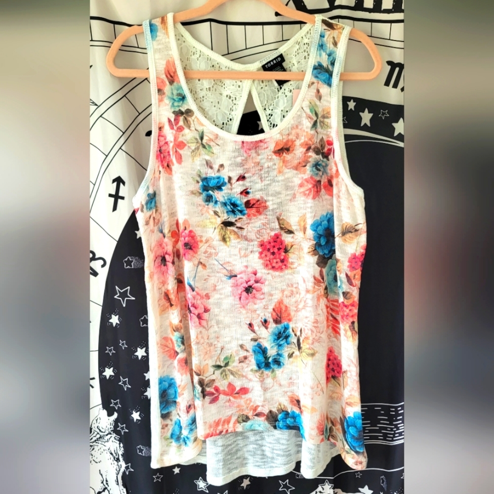 Knit and lace tank top